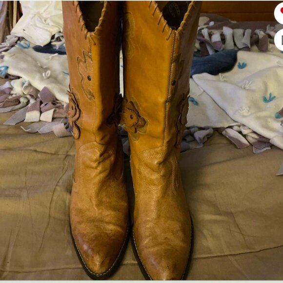 Vintage MIA Candidi Leather Tan western cowboy boots with a boho vibe - Picture 1 of 8